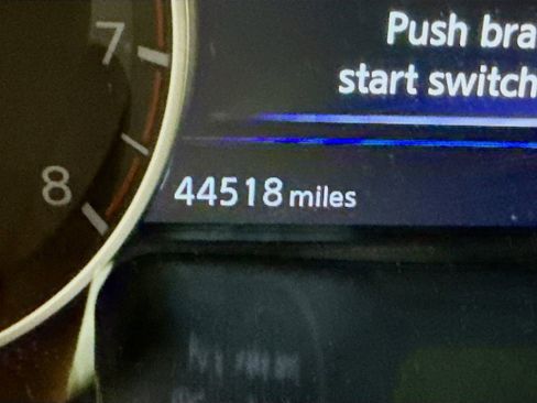 Used 2019 Nissan Maxima Platinum image 4