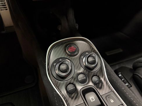 Used 2019 McLaren 600LT RWD image 43