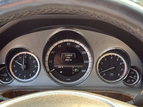 Used 2013 Mercedes-Benz E 350 4MATIC Sedan image 16