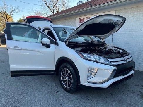 Used 2020 Mitsubishi Eclipse Cross ES FWD image 8
