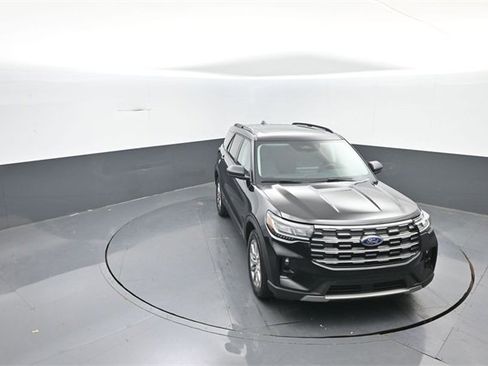New 2026 Ford Explorer Active w/ Active Comfort Package image 21