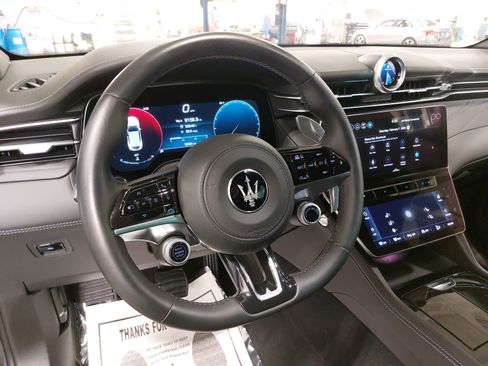 Used 2023 Maserati Grecale GT image 18