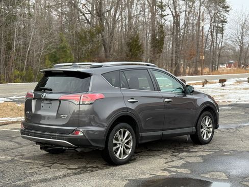 Used 2017 Toyota RAV4 Limited image 3