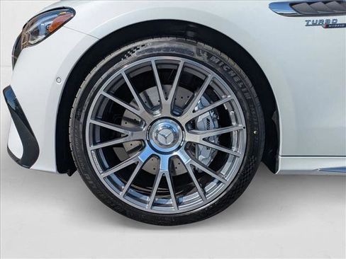 New 2026 Mercedes-Benz E 53 AMG e 4MATIC Sedan image 21