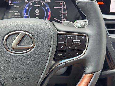 Used 2025 Lexus ES 350 Ultra Luxury w/ Accessory Package (Z1) FWD image 23