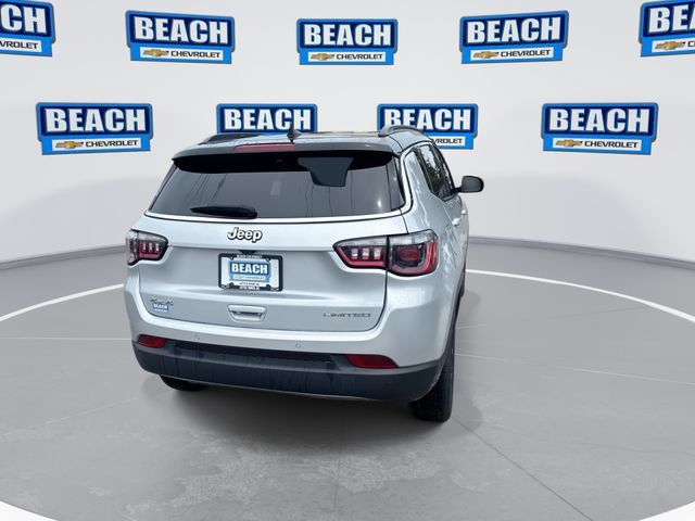 Used 2024 Jeep Compass Limited AWD/4WD image 7