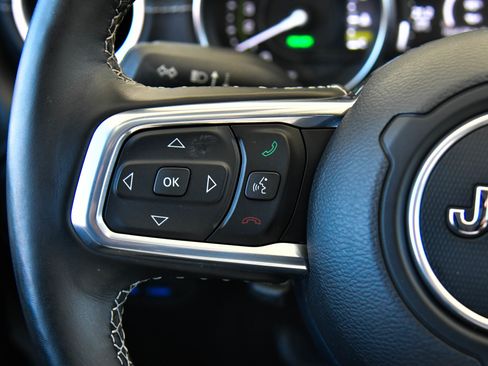 Used 2023 Jeep Wrangler Sahara w/ Cold Weather Group image 34