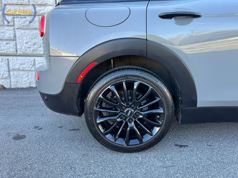 Used 2017 MINI Cooper Clubman ALL4 w/ Premium Package image 12