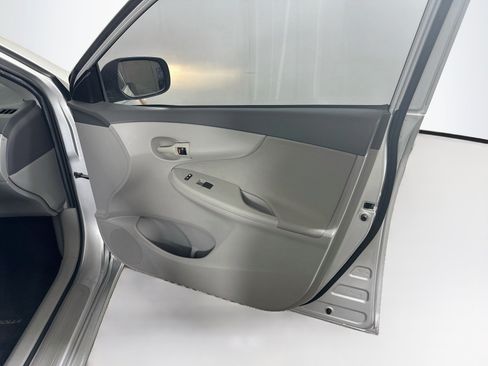 Used 2009 Toyota Corolla LE FWD image 28