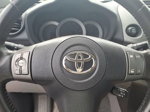 Used 2011 Toyota RAV4 Limited w/ Limited Extra Value Pkg AWD/4WD image 5