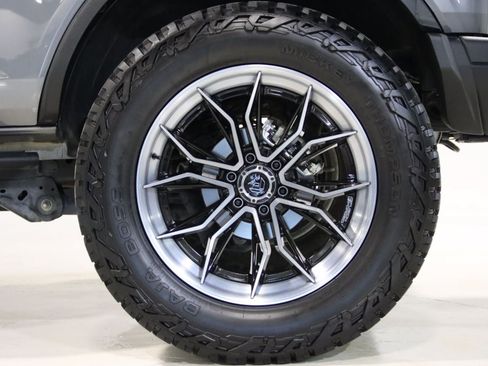 Used 2025 Ford Bronco Badlands AWD/4WD image 75