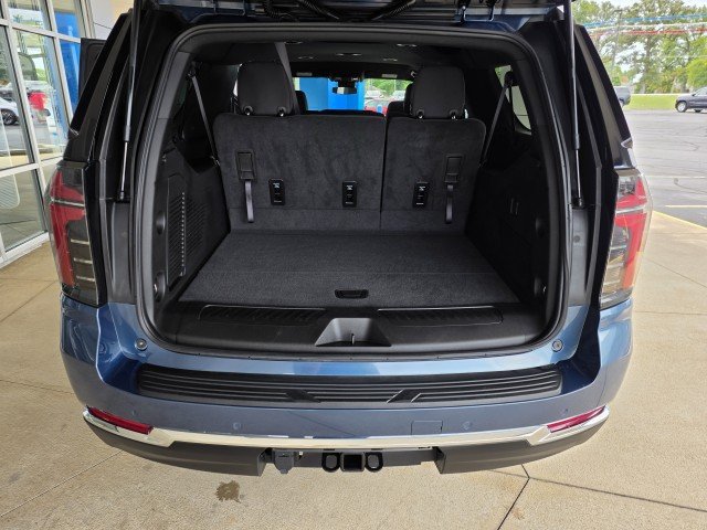 Used 2025 Chevrolet Suburban LS AWD/4WD image 14
