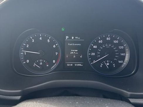 Used 2021 Hyundai Kona Limited image 2