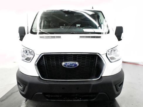 Used 2023 Ford Transit 350 XLT image 4