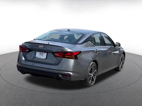 Used 2025 Nissan Altima 2.5 SR image 14