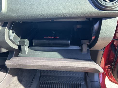 Used 2021 Toyota Tacoma SR w/ SR Convenience Package RWD image 36