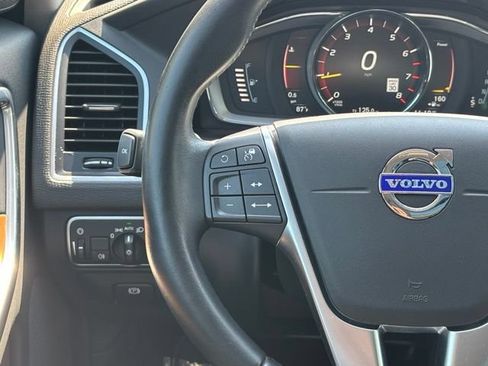 Used 2017 Volvo XC60 T5 Inscription w/ Advanced Package AWD/4WD image 23