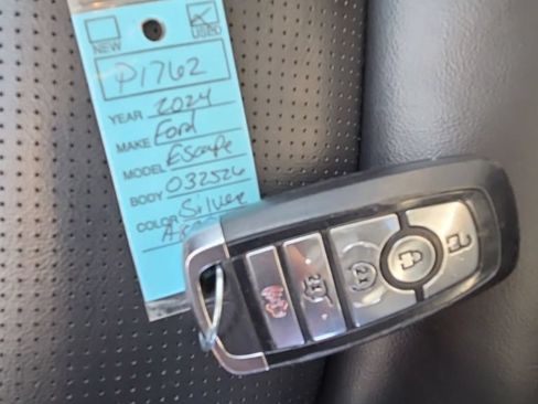 Used 2024 Ford Escape Platinum AWD/4WD image 30