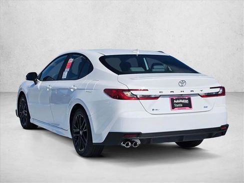 New 2026 Toyota Camry SE image 9