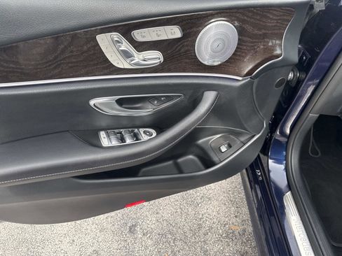 Used 2017 Mercedes-Benz E 300 image 17