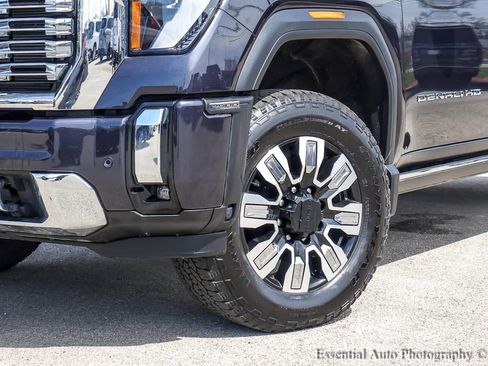 Used 2025 GMC Sierra 2500 Denali w/ Denali Reserve Package AWD/4WD image 5