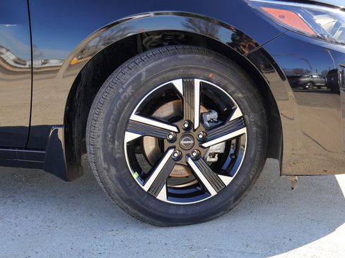 Certified 2025 Nissan Sentra SV image 25