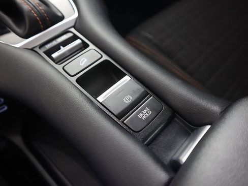 Used 2024 Honda HR-V Sport image 42