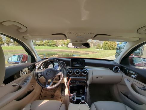 Used 2016 Mercedes-Benz C 300 4MATIC Sedan image 10