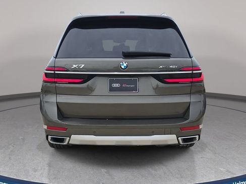 Used 2025 BMW X7 xDrive40i AWD/4WD image 7