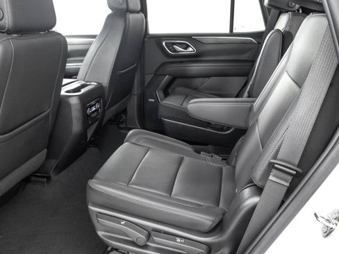 Used 2022 Chevrolet Tahoe LT w/ Luxury Package AWD/4WD image 37