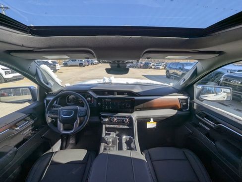 New 2026 GMC Sierra 1500 Denali w/ Denali Reserve Package image 18
