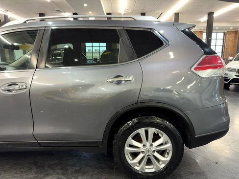 Used 2016 Nissan Rogue SV image 21