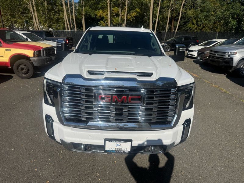 Used 2024 GMC Sierra 2500 Denali w/ Denali Reserve Package AWD/4WD image 4