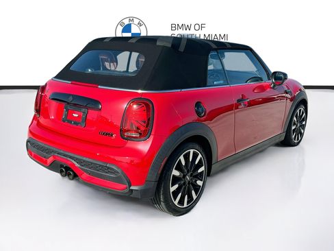 Used 2024 MINI Cooper S w/ Signature Upholstery Package FWD image 7