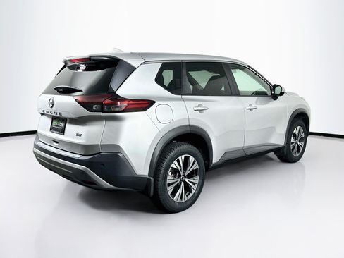 Used 2023 Nissan Rogue SV FWD image 9