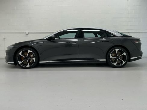 Used 2023 Lucid Air Touring AWD/4WD image 3