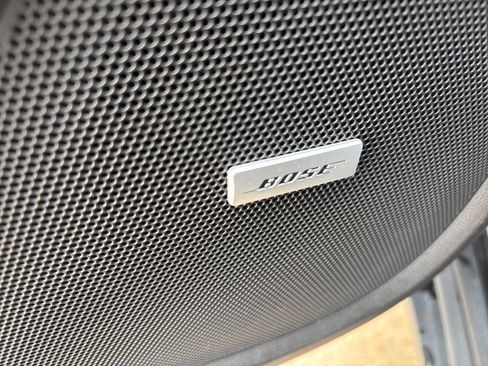 Used 2023 Chevrolet Traverse RS image 14