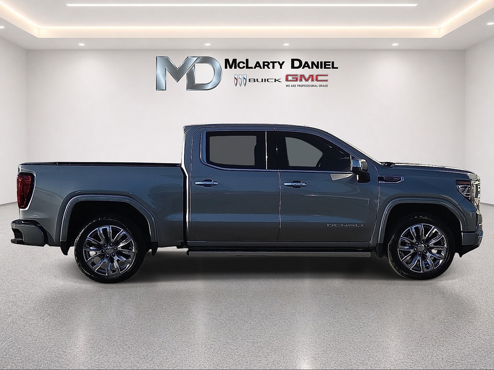 Used 2023 GMC Sierra 1500 Denali AWD/4WD image 15
