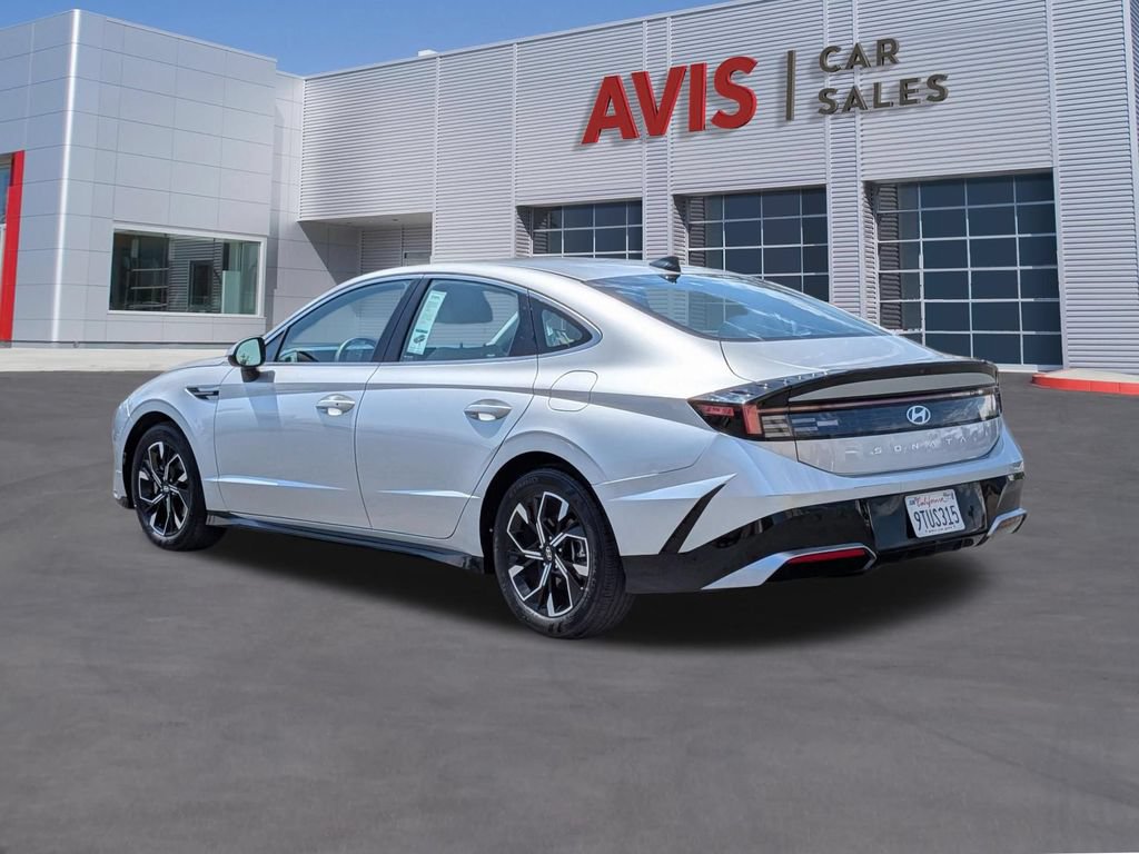 Used 2025 Hyundai Sonata SEL FWD image 9