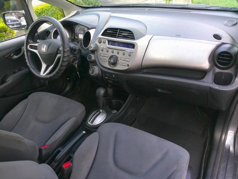 Used 2013 Honda Fit image 18