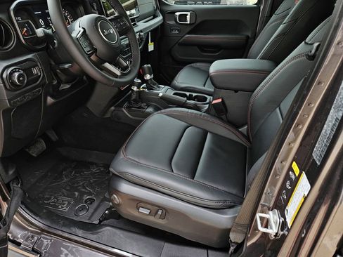 New 2026 Jeep Wrangler Unlimited Rubicon image 14