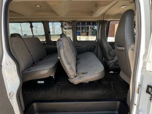 Used 2017 Chevrolet Express 3500 LT w/ LT Preferred Equipment Group image 68