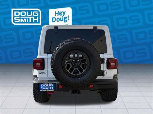 Certified 2022 Jeep Wrangler Unlimited Rubicon w/ Xtreme Recon 35" Tire Package AWD/4WD image 4
