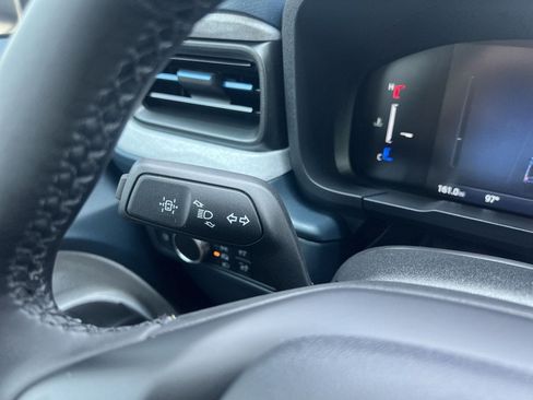 New 2026 Ford Maverick XLT w/ XLT Luxury Package FWD image 10