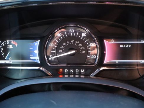 Used 2015 Lincoln Navigator 4WD image 34