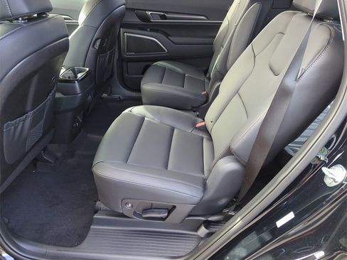New 2025 Kia Telluride S image 16