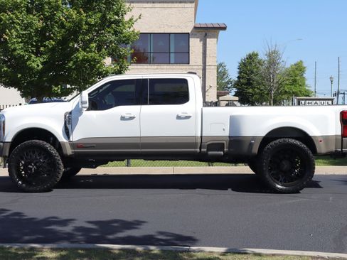 Used 2026 Ford F450 King Ranch w/ FX4 Off-Road Package AWD/4WD image 5