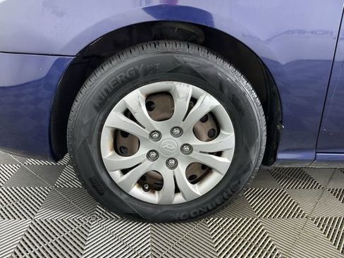 Used 2010 Hyundai Elantra GLS image 16
