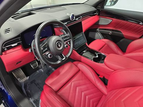 Used 2023 Maserati Grecale Modena AWD/4WD image 4