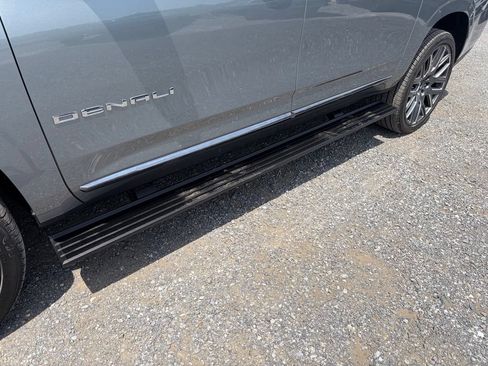 Used 2026 GMC Yukon XL Denali Ultimate AWD/4WD image 16